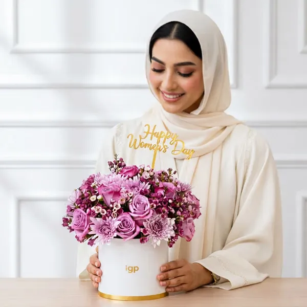 womens day purple flower bouquet