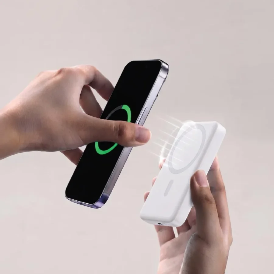 Maglite 5K - 5000 mAh Magnetic Wireless Power Bank - White